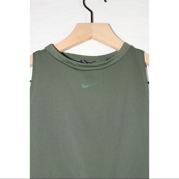 Nike Pro Intertwist 2 Tank in Army Green XL - Picture 5 of 7